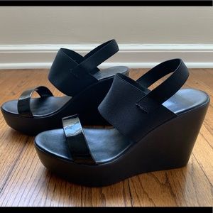 Charles David Black Leather Wedge Sandals